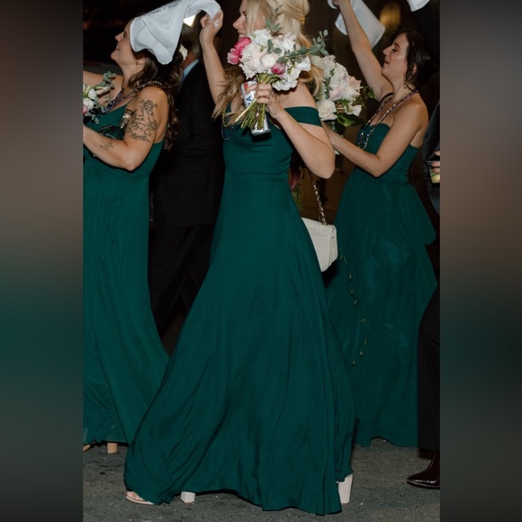 Reformation Poppy dress- size 4 - Picture 3 of 6